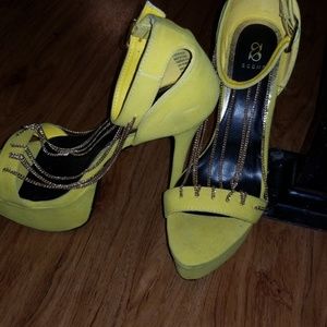 Yellow Pump